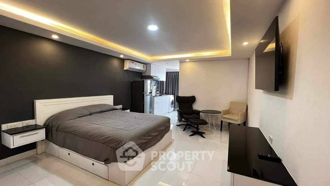 รูป คอนโดหนึ่งห้องนอน Pattaya Beach Condo - Renovated Condos ย่านพัทยากลาง (ID 1504188) - รูปที่ 1/6