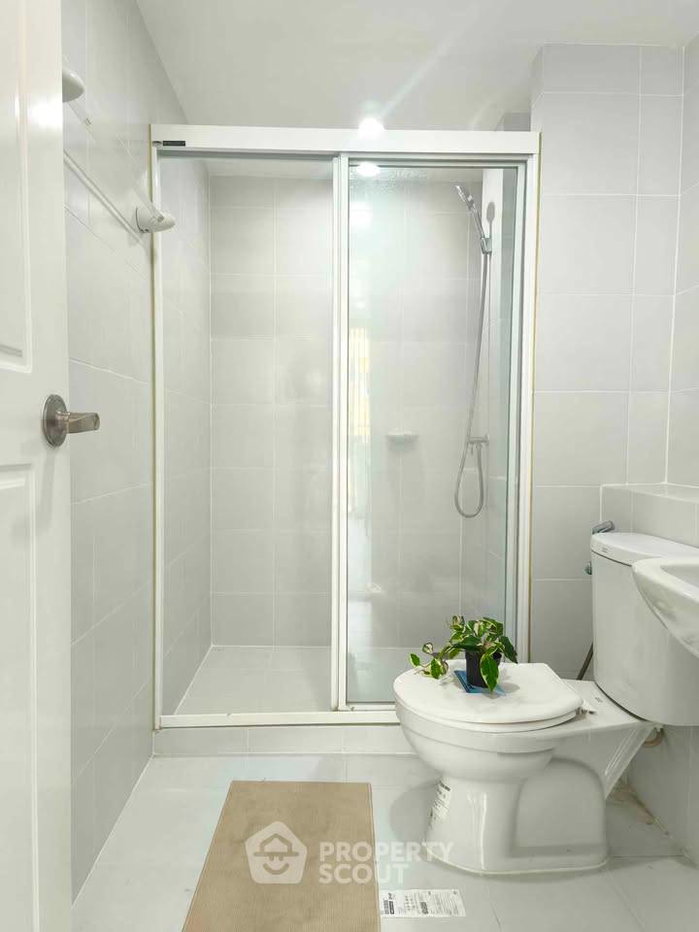 picture 1-BR Condo at Elements Srinakarin in Nong Bon (ID 3312452) - 6/9