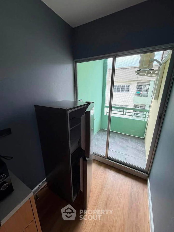 picture 1-BR Condo At Lumpini Center Sukhumvit 77 Near BTS On Nut (ID 3313302) - 5/6