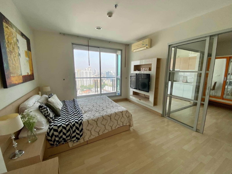 picture @Condorental condo for rent Rhythm Ratchada - 8/16