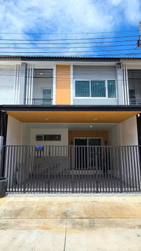 ทาวน์เฮ้าส์ รีโนเวทใหม่ ทำเลดี หมู่บ้านราชพฤกษ์เฟส3 ถนนฉลองกรุง 61 ลาดกระบัง ใกล้นิคมลาดกระบัง สุวรรณภูมิ