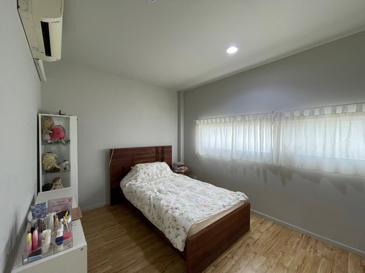 รูป ขายบ้านเดี่ยว Noble GEO Watcharapol | ที่ดิน 54.5 ตร.ว. | 224 ตร.ม. | 3 ห้องนอน | Built-in ทั้งหลัง | ทำเลวัชรพล–บางเขน - รูปที่ 17/25