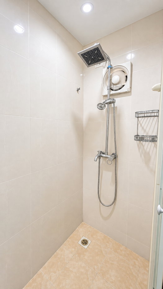 picture ðĄ Corner Semi-Detached House for Sale | 6 Beds, 5 Baths | Large Plot 107 Sq.wah - 12/12
