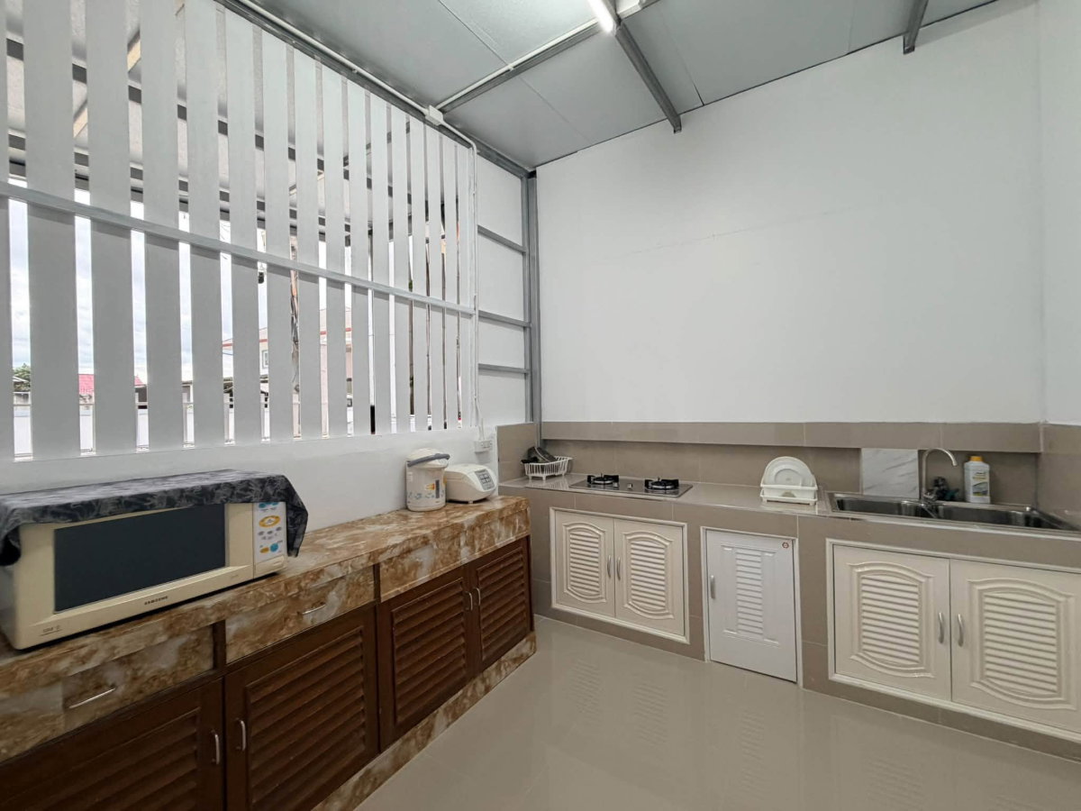 รูป POS บ้านเดี่ยวหลังใหญ่ (5 ห้องนอน) พื้นที่เยอะ ใกล้ตลาดเจริญ สี่แยกหลุยส์ เชียงใหม่ เงียบสงบและเป็นส่วนตัว (โทร/ไลน์ 088-5986998) - รูปที่ 5/18