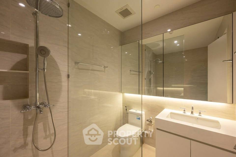 picture 1-BR Condo at Muniq Langsuan near BTS Ratchadamri (ID 3312821) - 8/9
