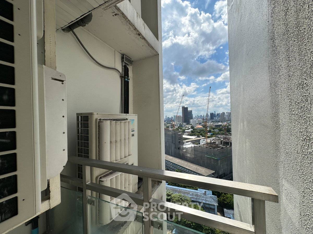 รูป คอนโด 168 ตร.ม. 3 ห้องนอน ชั้น 18 Nusasiri Grand Condominium ใกล้ BTS เอกมัย (ID 3310865) - รูปที่ 13/27
