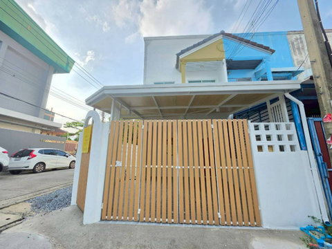 ม.รวมสุข บ้านสวย สายไหม 6 แยก 5 หลังริม ต่อเติมโรงรถ ห้องครัวใหม่