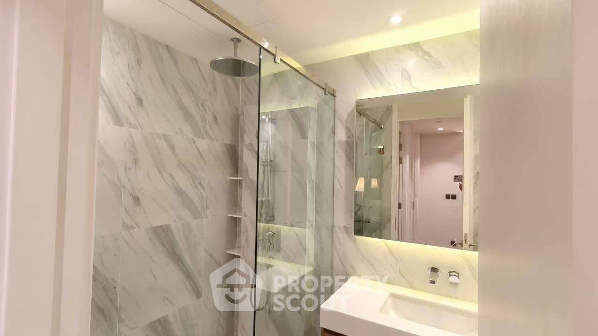 picture 27th-Floor 2-BR Muniq Sukhumvit 23, 100m To MRT Sukhumvit (ID 3312154) - 21/22