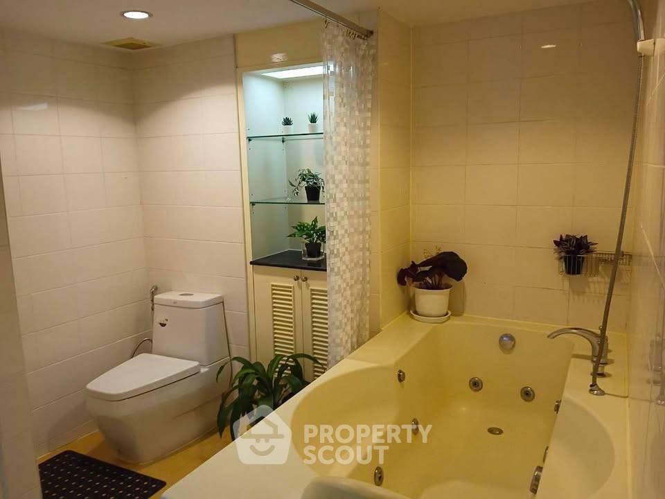 รูป ห้องใหญ่ 2 ห้องนอน 142 ตร.ม. Supalai Place Sukhumvit 39 ใกล้ BTS พร้อมพงษ์ (ID 3313009) - รูปที่ 24/47