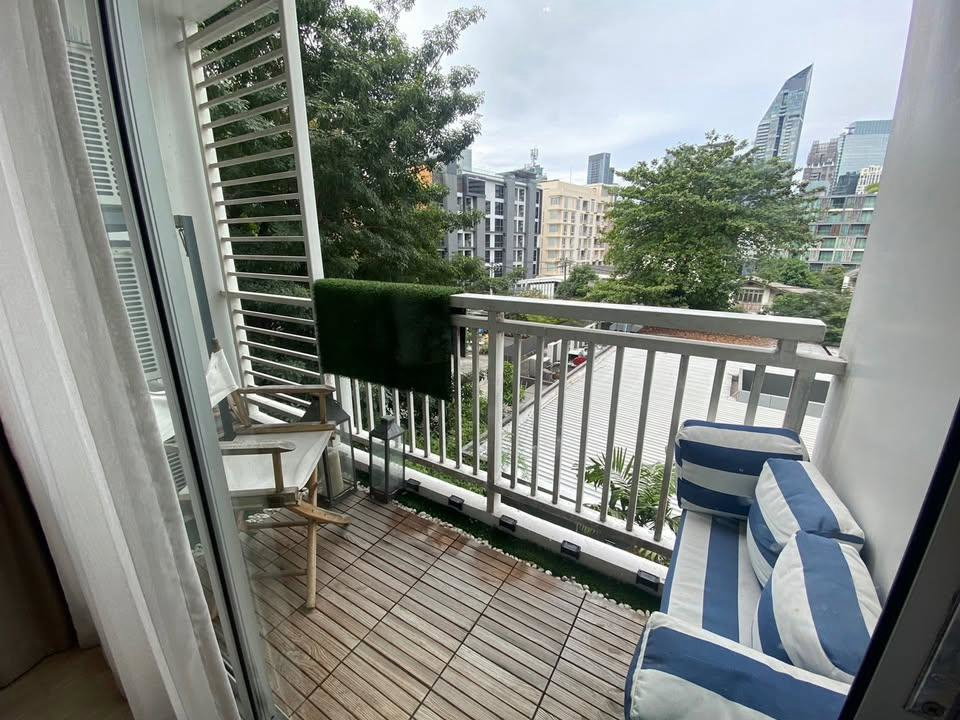 picture LTH16189 - Spacious Condo FOR RENT The 49 Plus 2 | 80 sq.m. | 2 Beds 2 Baths | 1 Parking | BTS Thonglor | 50K - 5/7