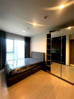 Condos for rent : 🟢Condo For Rent 🟢Life Asoke Hype📍Location MRT Rama 9 ✨Fully-Furnished Type 1 Bedroom 1 Bathroom📱ADD LINE @572aurac