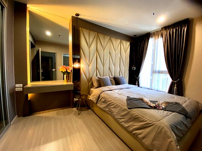 Condos for sale : CS553  FOR SALE  The Parkland Phetkasem 56  ( MRT Phasi Charoen ) 064 665 4666