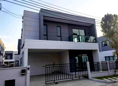 Houses for rent Mega Bangna : 🏡#CT2412_079 🏡💥Urgent💥 Definitely available—click fast before it's gone!‼️ For Rent 120k 🔥 The Centro Bangna Project