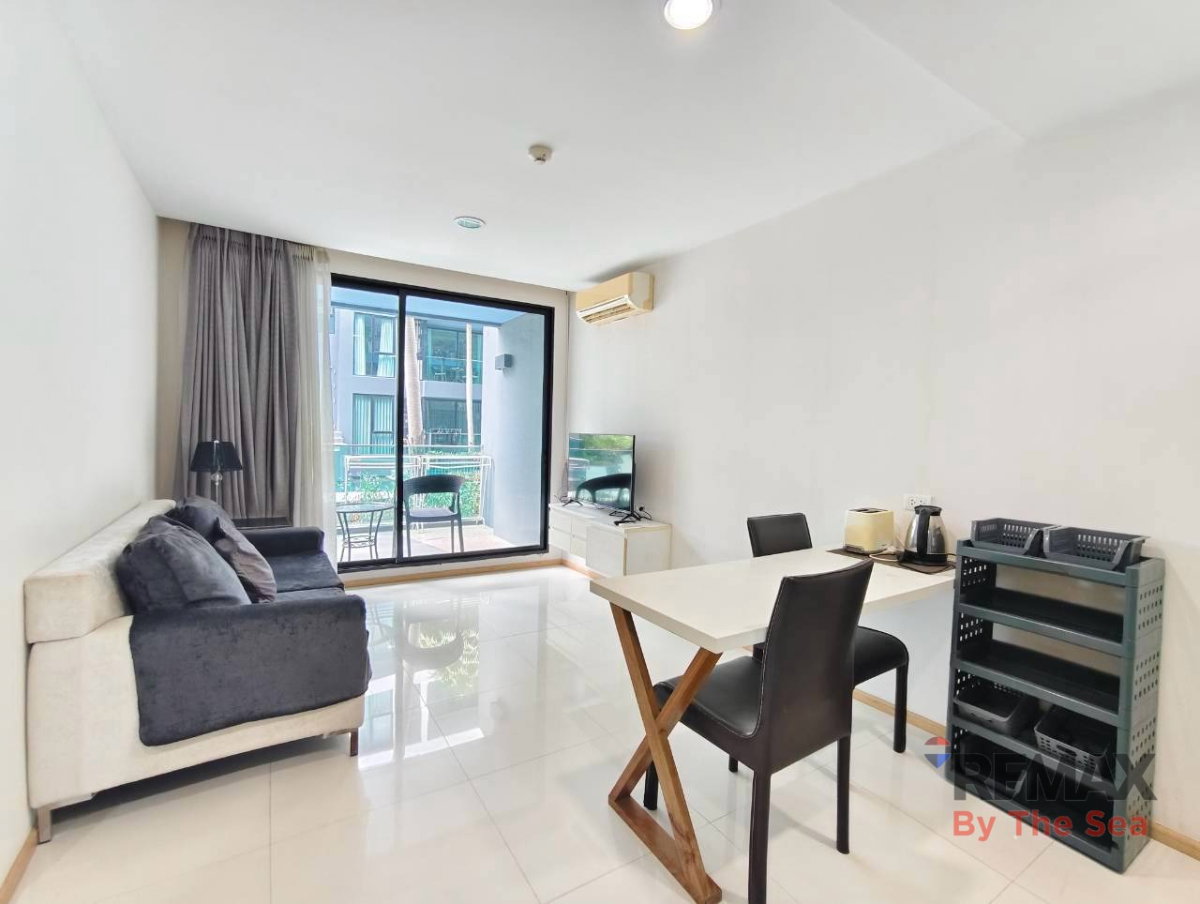 picture Pool Access Beachfront Condo for Rent at ACQUA Jomtien | 1 Bedroom, 40 SQ.M. - 7/13