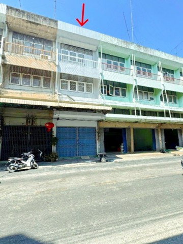 picture NakhonPathom 3.5-story commercial building located at the Wat Klang Intersection Phet Kasem Bo Phlap - 5/8