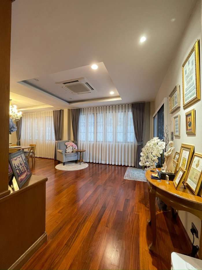 รูป ให้เช่า บ้านเดี่ยว 3 ชั้น ทองหล่อ 25 | ที่ดิน 112 ตร.ว. | พื้นที่ใช้สอย 420 ตร.ม. | 5 ห้องนอน | ใจกลางทองหล่อ - รูปที่ 16/40
