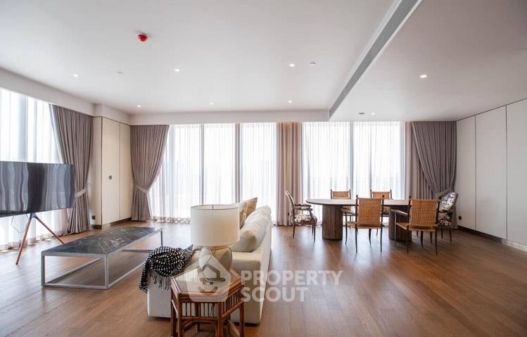 รูป เพนต์เฮาส์ 3 ห้องนอน ชั้น 25 ขนาด 280 ตร.ม. Muniq Langsuan ใกล้ BTS ราชดำริ (ID 1981358) - รูปที่ 3/18