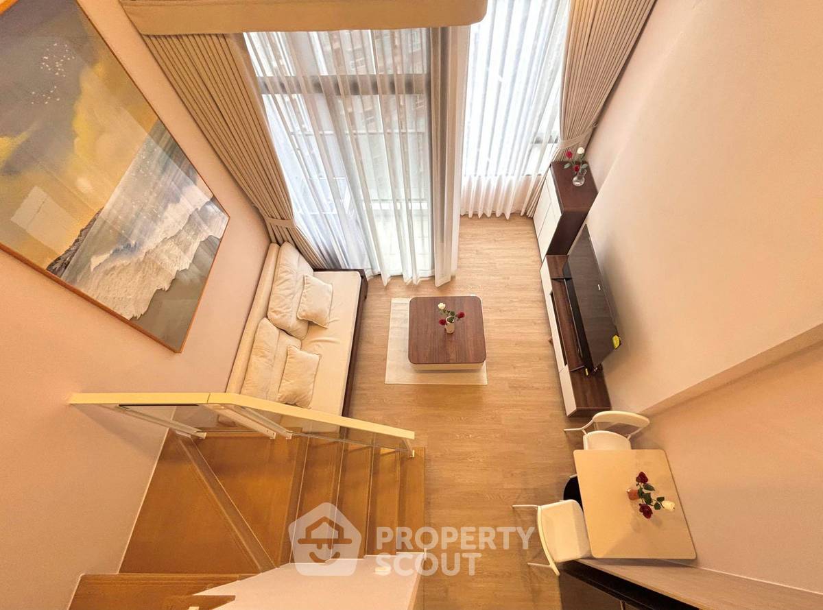 picture 16th-Floor 1-BR Condo At Landmark MRTA Station, Huai Khwang (ID 3314059) - 1/6