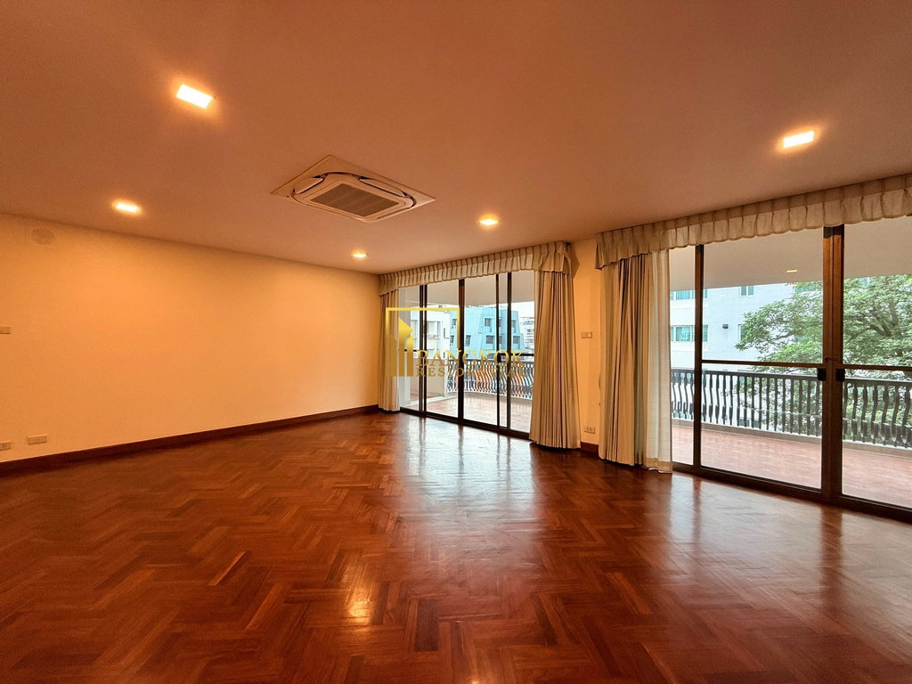 picture Ruam Rudee Penthouse | Charming 3 Bed Property in Phloenchit - BR62104CD - 2/36