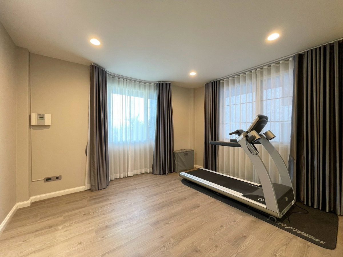 รูป ให้เช่า บ้านเดี่ยว 3 ชั้น ทองหล่อ 25 | ที่ดิน 112 ตร.ว. | พื้นที่ใช้สอย 420 ตร.ม. | 5 ห้องนอน | ใจกลางทองหล่อ - รูปที่ 32/40