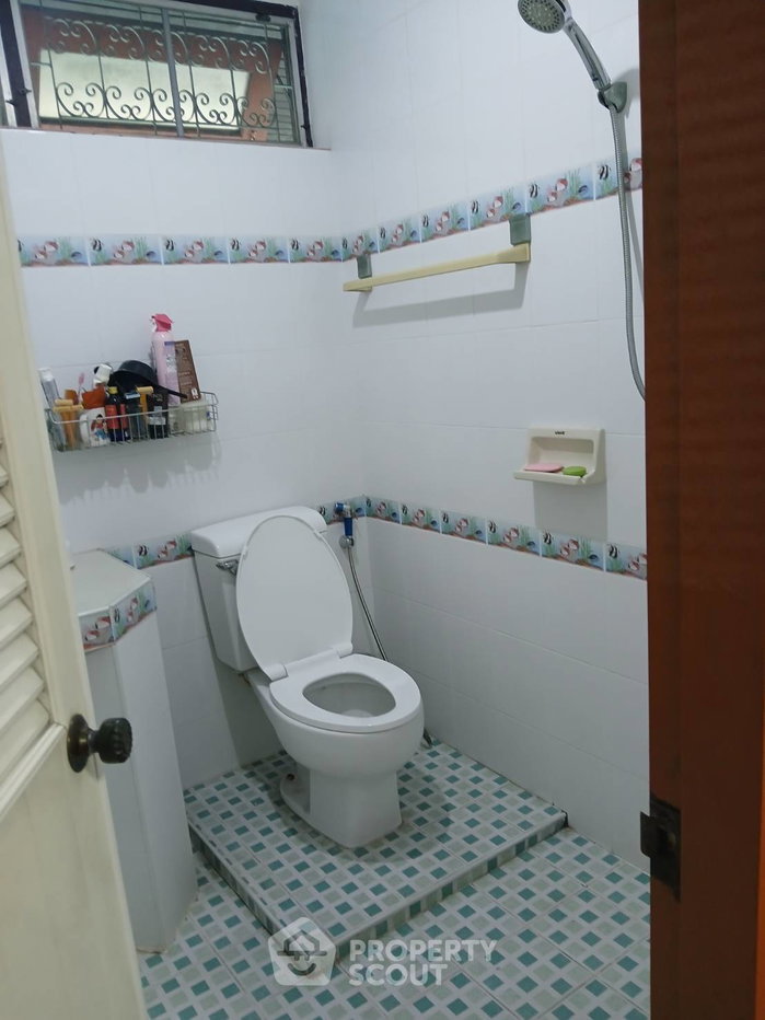 รูป บ้าน 4 ห้องนอน ขนาด 260 ตร.ม. พระโขนงเหนือ ใกล้ BTS เอกมัย (ID 3314029) - รูปที่ 13/16