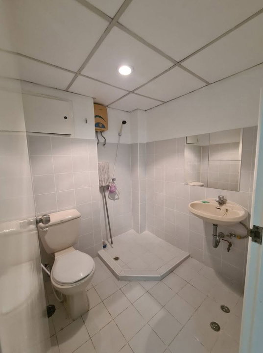 picture Condo for Rent: Bussayamas Condo (Near BTS Samrong & BTS Pu Chao) 16th Floor Corner Unit | West-Facing Sunset & Pool View 4,900 THB - 5/5