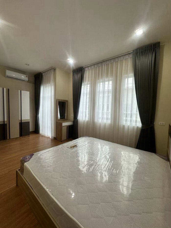 รูป 🏠✨ ให้เช่า ทาวน์โฮม 2 ชั้น โกลเด้น ทาวน์ วิภาวดี-รังสิต 4 ห้องนอน 3 ห้องน้ำ ทำเลติดถนนพหลโยธิน ซอยคลองหลวง 10 - รูปที่ 18/20