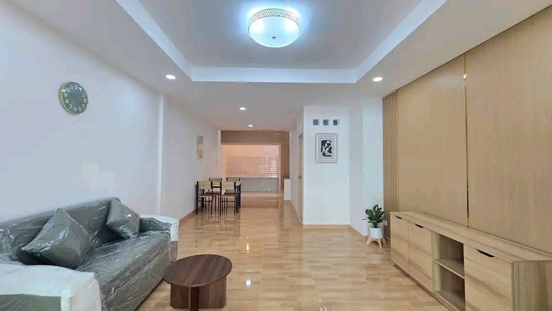 รูป MEE. เพียง 1,590,000 บาท เท่านั้น บ้านสวย ตรงข้ามสวน #หมู่บ้านมนวดี ถนนวัดลาดปลาดุก บางบัวทอง ใกล้เซ็นทรัล เวสเกต - รูปที่ 4/16