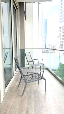 คอนโดให้เช่า : MN022413 | 2 ห้องนอน | 2 ห้องน้ำ | BTS Saphan Taksin | 102 ตร.ม. | 100,000 บาท/เดือน | ชั้น 8 — Magnolias Waterfront Residence กรุงเทพฯ
