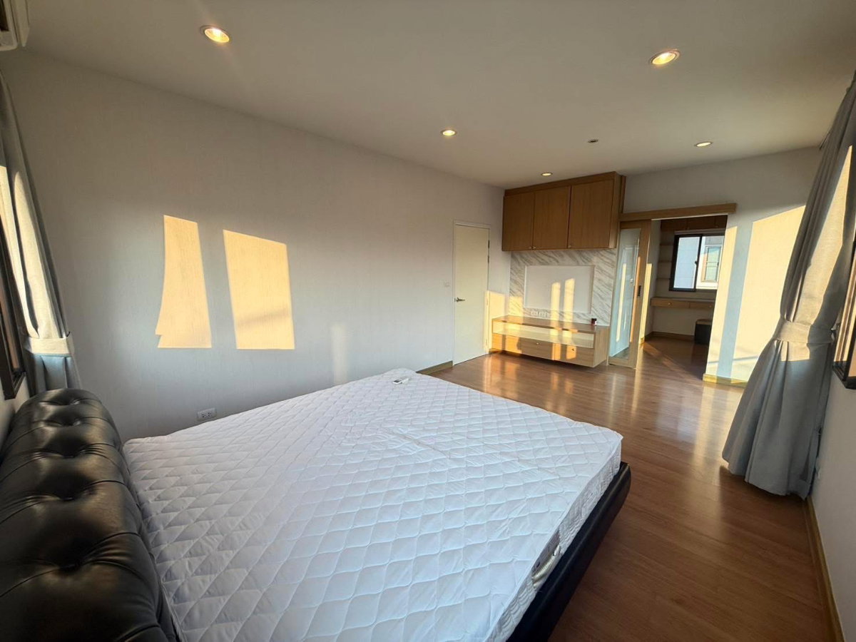 picture House for rent @ Pattanakarn 38 - 11/25
