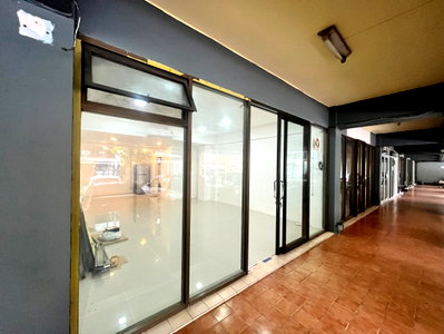 Condos for rent 700 Year Sports Arena Chiang Mai : OFFICE / BUSINESS SPACE FOR RENT NEAR NIMMAN 📍 Suthep, Chiang Mai | Siri Mangkalajarn Road, Soi 3