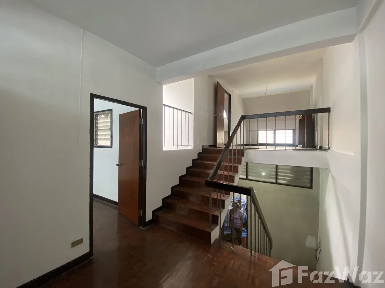 รูป ขาย ทาวน์เฮ้าส์ 5 ห้องนอน ใน คลองเตยเหนือ, กรุงเทพมหานคร 6785174 - รูปที่ 4/13