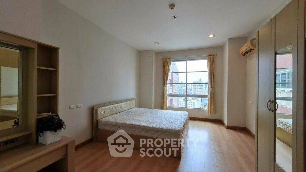 picture 3-BR Condo at Citi Smart Sukhumvit 18 near BTS Asok (ID 1832611) - 13/18