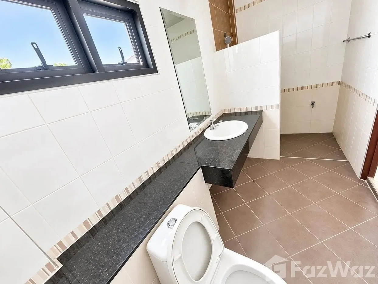 picture Phanason Private Home, Kathu 6784349 - 12/12