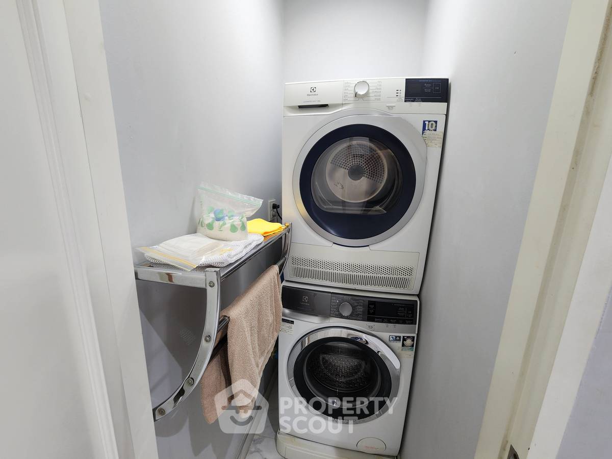รูป ขายคอนโด 2 ห้องนอน Baan Thanon Sarasin Condominium ใกล้ BTS ราชดำริ (ID 2297112) - รูปที่ 5/9
