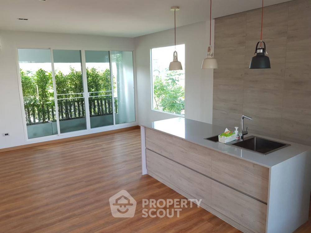 รูป คอนโด 3 ห้องนอน 650 ตร.ม. Prompak Gardens ใกล้ BTS พร้อมพงษ์ (ID 1032317) - รูปที่ 38/48