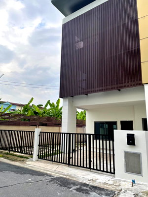 เช่าโฮมออฟฟิศ ปากเกร็ด นนทบุรี : ให้เช่า TownHome ตรงข้ามเซ็นทรัลแจ้งวัฒนะ สถานีรถไฟฟ้าแจ้งวัฒนะปากเกร็ด28