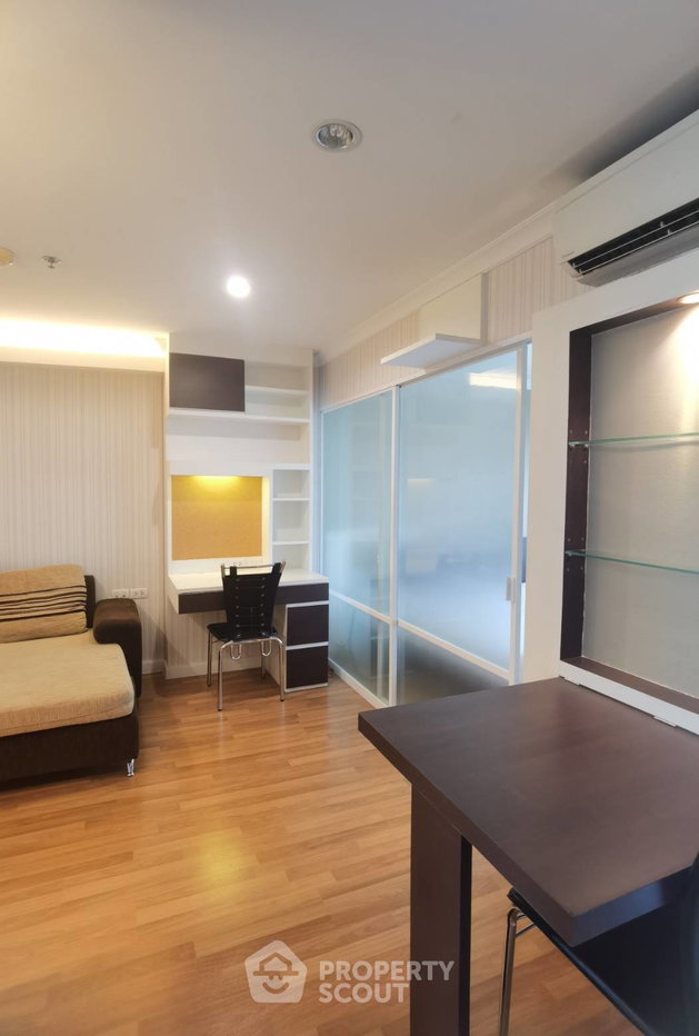 picture 1-BR Condo at Lumpini Place Rama 9–Ratchada near MRT Phra Ram 9 (ID 2065051) - 3/9