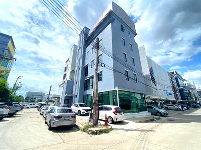 สำนักงาน แคราย : ลด 1 ล้าน ขายอาคารสำนักงาน 5 ชั้น ใกล้เซ็นทรัล นอร์ทวิลล์ ใกล้ MRT แยกนนทบุรี 1 แค่ 150 เมตร มีที่จอดรถ ซอยรัตนาธิเบศร์ 32 