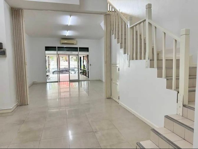 3-bed townhouse for rent, 20 sq wah, Nong Khaem