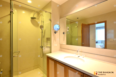 Condos for sale : The Emporio Place