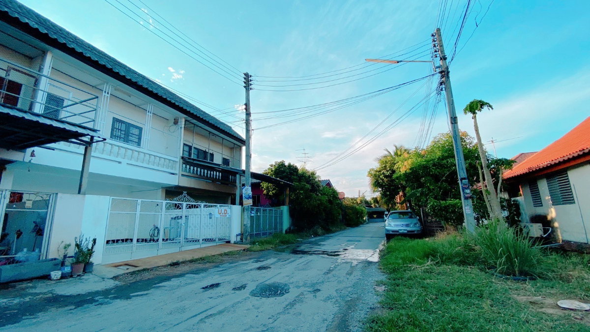 รูป 🏡✨ ขายทาวน์โฮม 2 ชั้น | มหาโชค 22 ถนนโชตนา ป่าตัน เมืองเชียงใหม่ - รูปที่ 2/15
