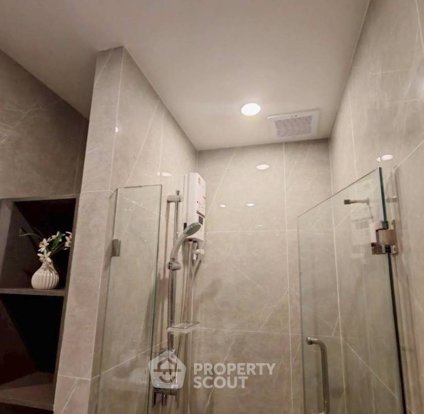 picture 1-BR Condo at Nue District R9 near MRT Phra Ram 9 (ID 3305651) - 2/4