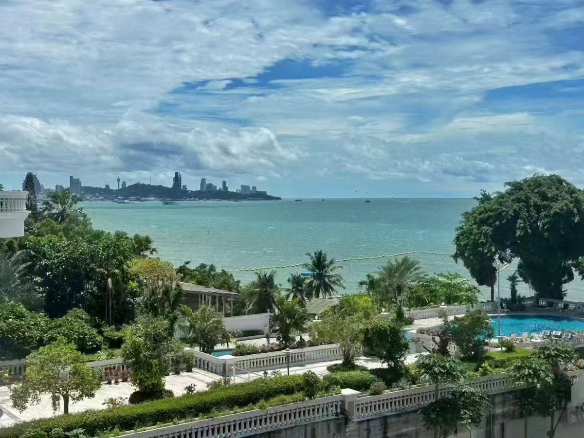 picture Renovated 2-Bed 64 Sqm At Siam Penthouse 3, Beachfront Pattaya - 10/10