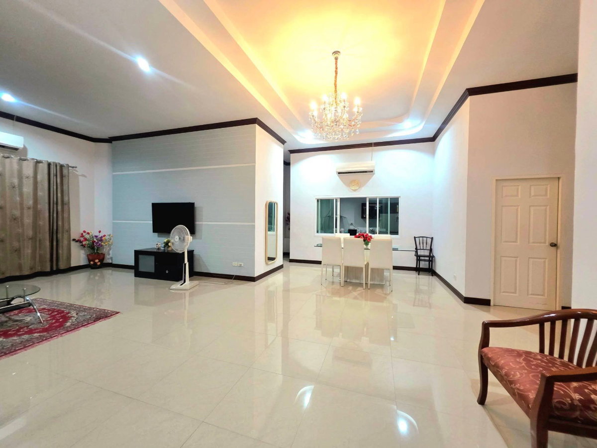 รูป ให้เช่ารายวัน บ้านสวยหลังใหญ่ แอร์ทั้งหลัง พักได้ 10 ท่าน - รูปที่ 8/11