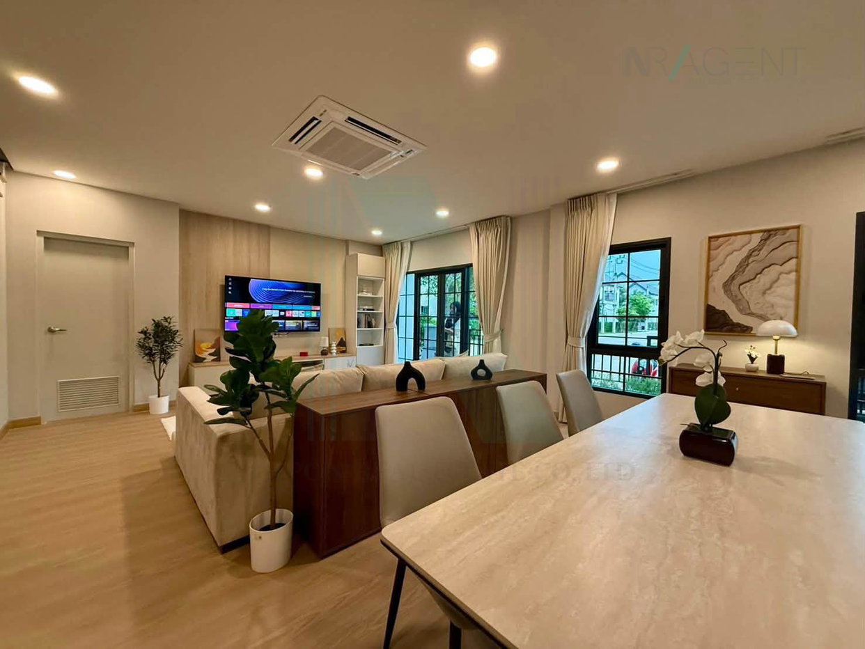 picture 📌 For Rent 2-story House CENTRO BANGNA 4 bedroom 5 bathroom - 3/8