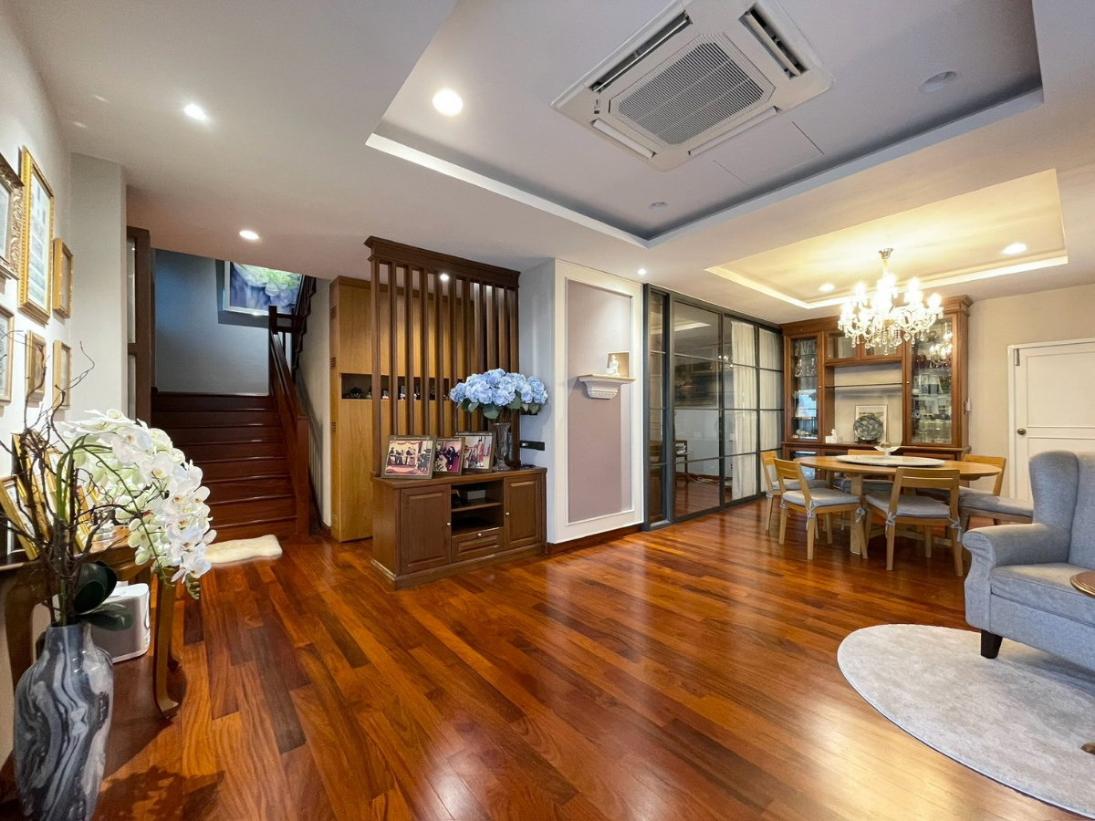 รูป ให้เช่า บ้านเดี่ยว 3 ชั้น ทองหล่อ 25 | ที่ดิน 112 ตร.ว. | พื้นที่ใช้สอย 420 ตร.ม. | 5 ห้องนอน | ใจกลางทองหล่อ - รูปที่ 7/40