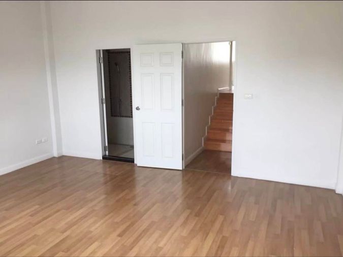 3-bed townhouse for rent, 20 sq wah, Nong Khaem