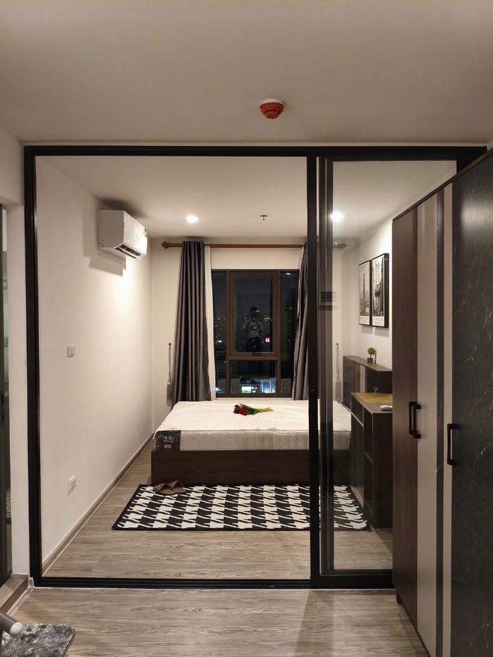 รูป 🔥 ให้เช่า Regent Home Wutthakat ตึก B · Night View ฟรีค่าส่วนกลาง ฟรีค่าที่จอดรถ  ห้องใหม่ พร้อมเข้าอยู่ ใกล้ BTS วุฒากาศ🔥 - รูปที่ 3/11