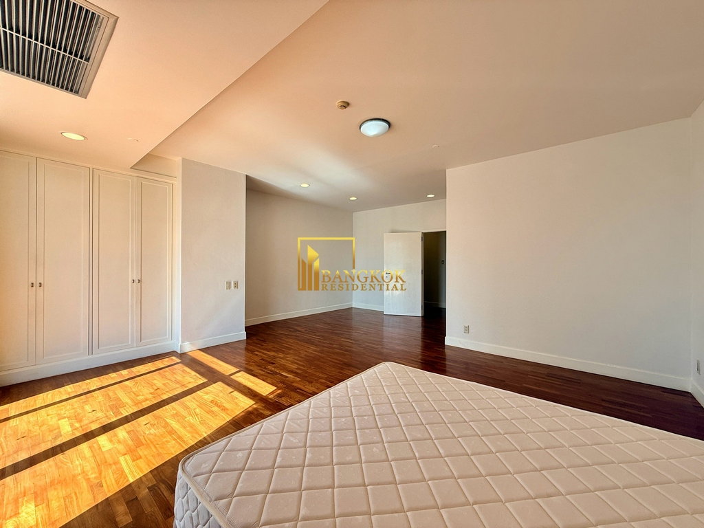 picture Exceptional 3 Bedroom Apartment For Rent in Sukhumvit 24 - BR21316AP - 29/33